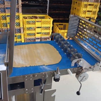 GC3500 automata leveles tészta vágó gép Bács-Kiskun Vármegyében ügyfelünknél