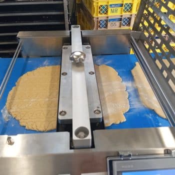 GC3500 automata leveles tészta vágó gép Bács-Kiskun Vármegyében ügyfelünknél