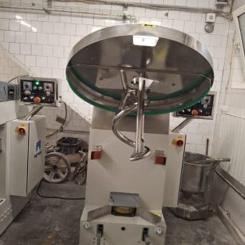 MEMAK OTTO250M kivehető csészés dagasztó gép